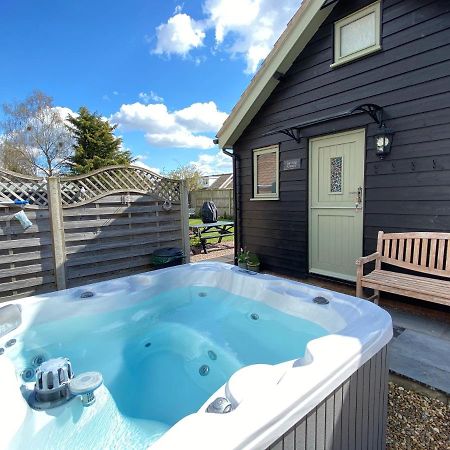 Saving Grace With Private Hot Tub Villa Bawdeswell Luaran gambar