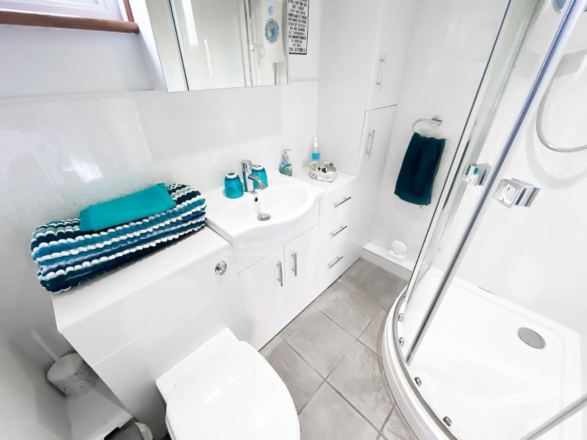 Saving Grace With Private Hot Tub Villa Bawdeswell Luaran gambar