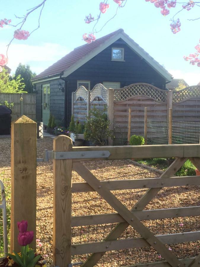 Saving Grace With Private Hot Tub Villa Bawdeswell Luaran gambar
