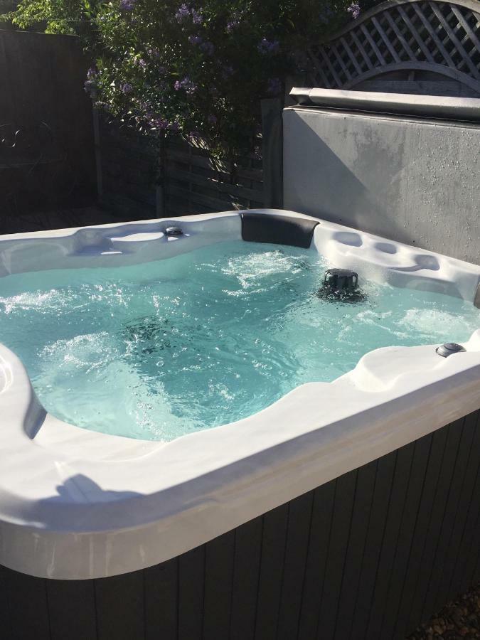 Saving Grace With Private Hot Tub Villa Bawdeswell Luaran gambar